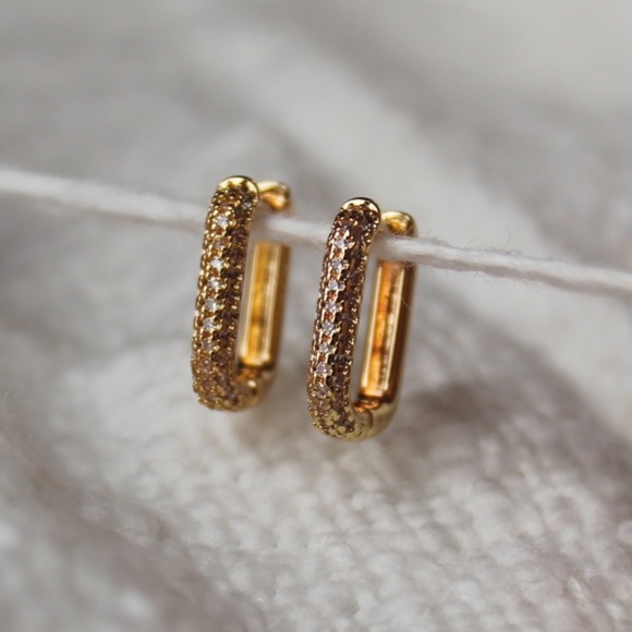 Gold Oval Pave Simulated Diamond Huggie Hoop Earring - Picture 3 of 6